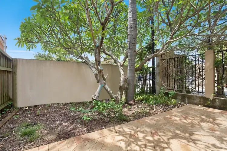 Sixth view of Homely unit listing, Unit @ / 33 Cronulla Avenue, Mermaid Beach QLD 4218