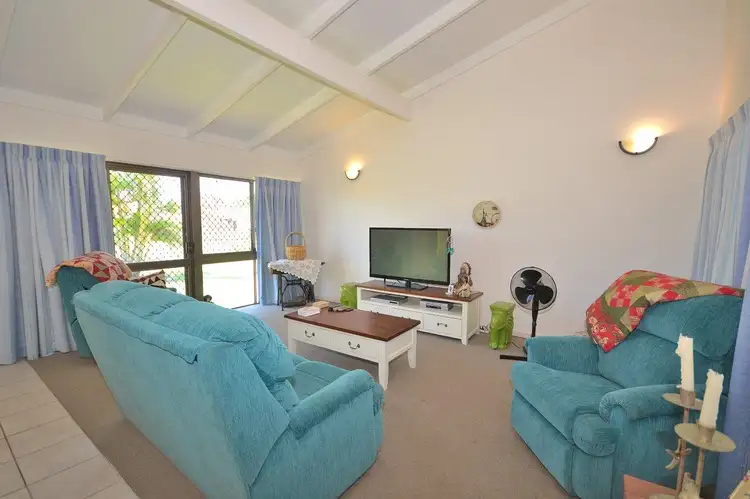 10 Seabreeze Street, Bargara QLD 4670