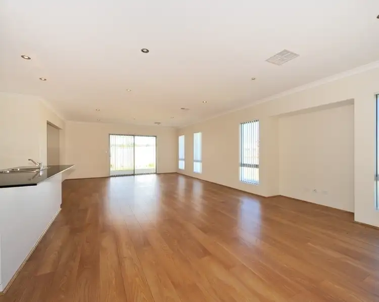 Fourth view of Homely house listing, 10 Snowflake Approach, Baldivis WA 6171
