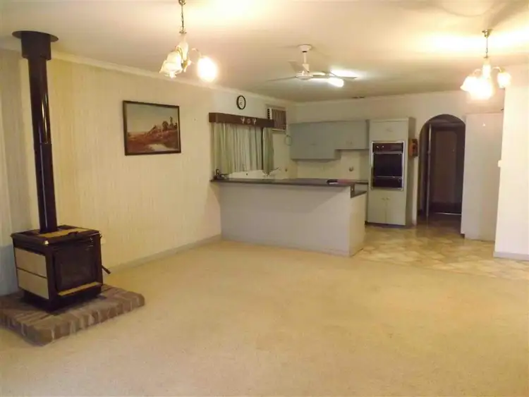 Second view of Homely house listing, 15 Streeter Ave, Glossop SA 5344