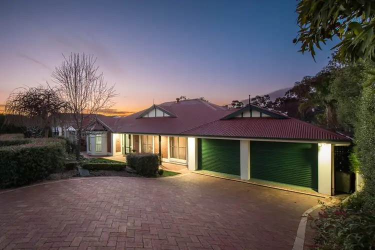 17 Horseshoe Drive, Woodcroft SA 5162