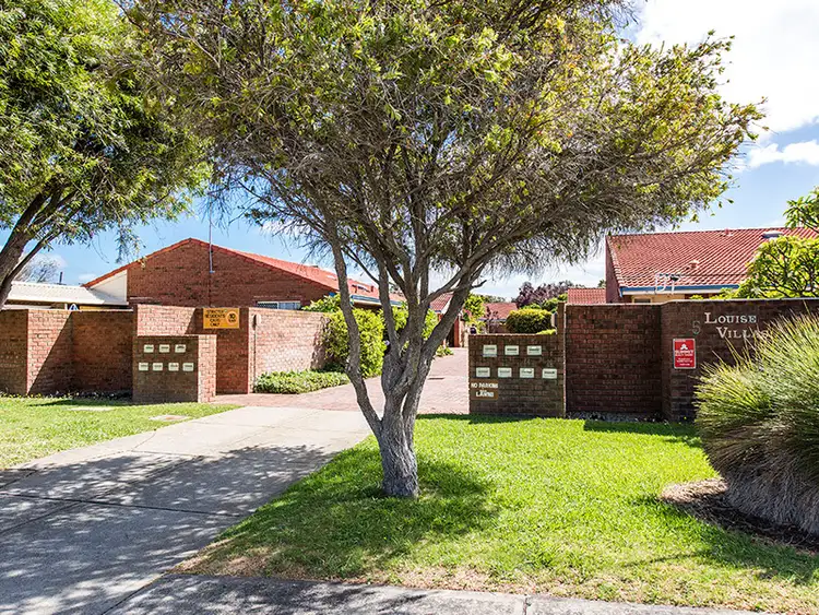 15/5 Louise Street, Rockingham WA 6168