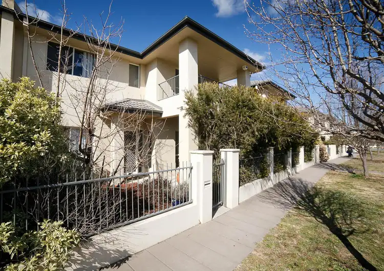 10 Megalong Crescent, Harrison ACT 2914