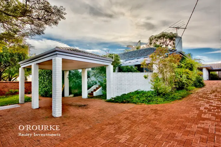 76 a Weaponess Road, Scarborough WA 6019