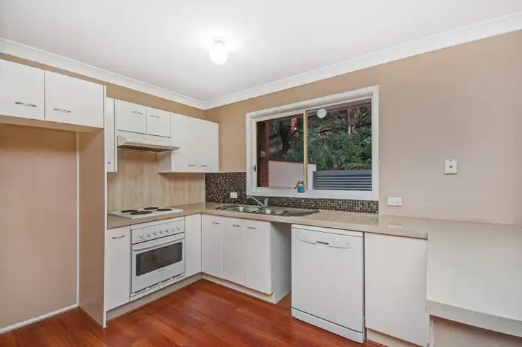 Fifth view of Homely townhouse listing, 18/10-12 Albert Street, Ourimbah NSW 2258