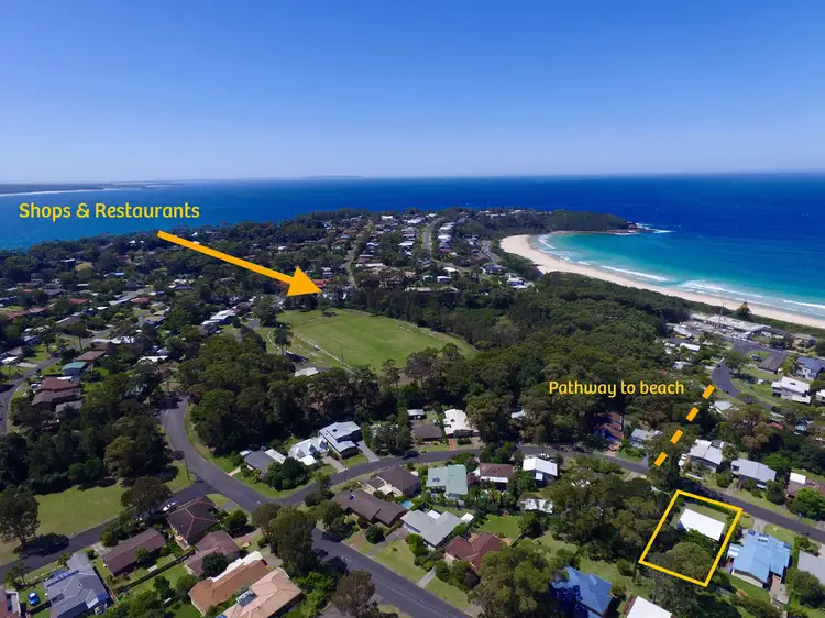15 Lockhart Avenue, Mollymook NSW 2539