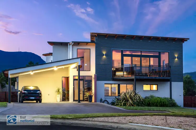 8 Tonic Hill Court, Kingston TAS 7050
