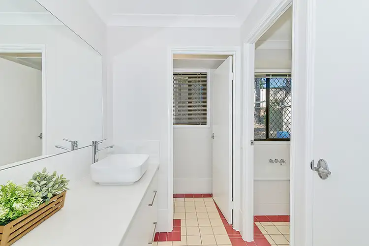Fifth view of Homely house listing, 10 Jager Place, Edens Landing QLD 4207