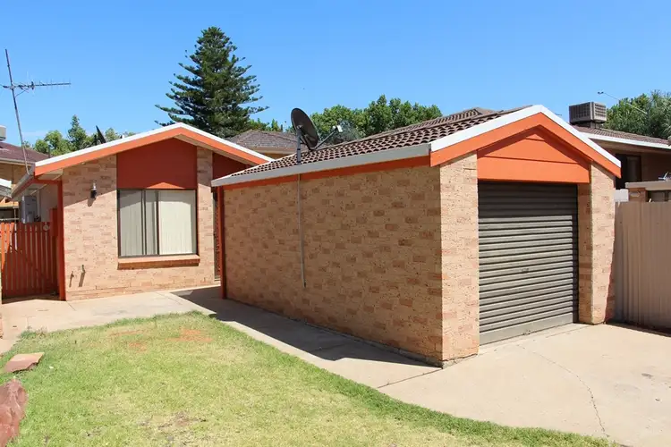 1/102 Canal Street, Griffith NSW 2680