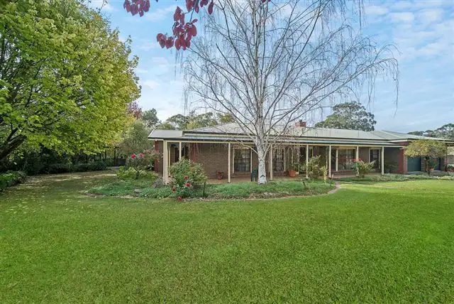 9 Church St, Birdwood SA 5234