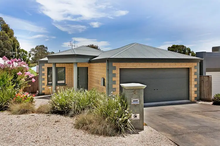 Main view of Homely house listing, 5 Isabella Grove, Strathdale VIC 3550