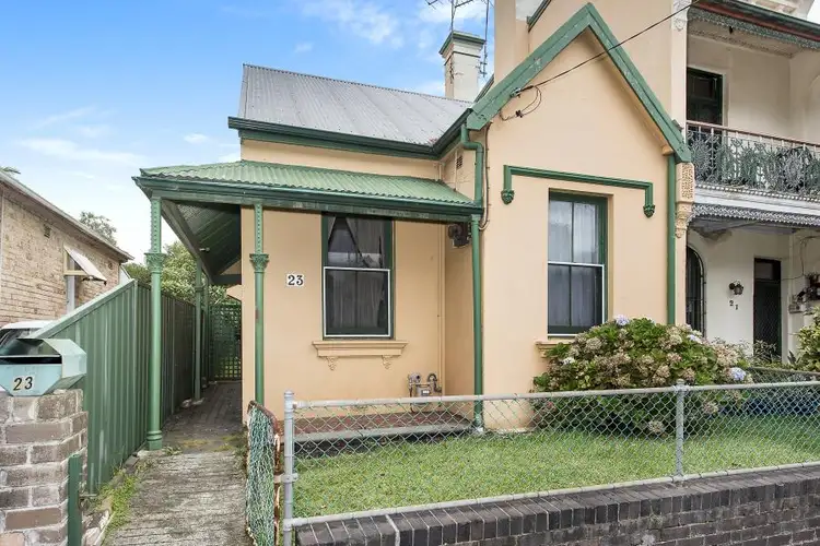 23 Woodland St, Marrickville NSW 2204