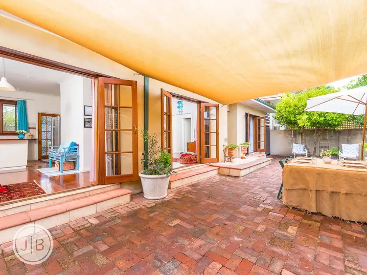 2 Monash Avenue, Como WA 6152