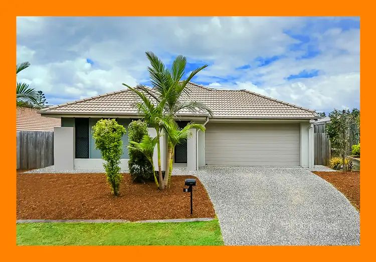 8 Lachlan Lane, Hillcrest QLD 4118