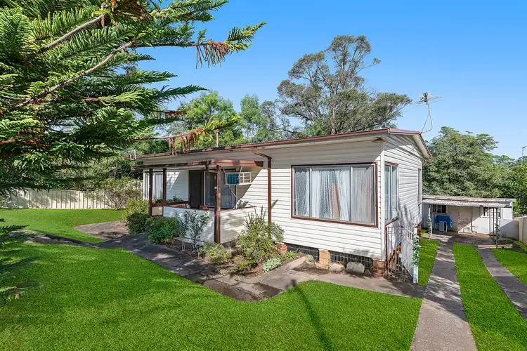 19 Weir Road, Warragamba NSW 2752