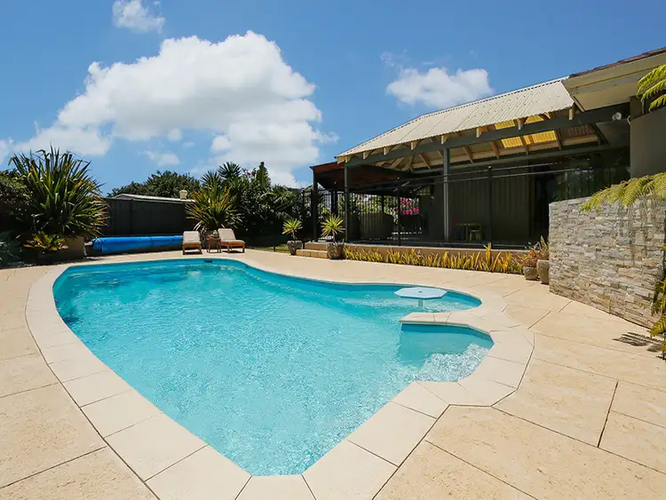 Second view of Homely house listing, 4 Stem Place, Ocean Reef WA 6027