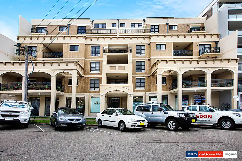 Main view of Homely unit listing, 3/13-19 Hogben Street, Kogarah NSW 2217