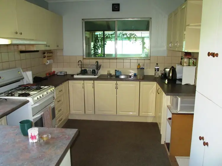 Second view of Homely house listing, 9 Aitken St, Alexandra VIC 3714