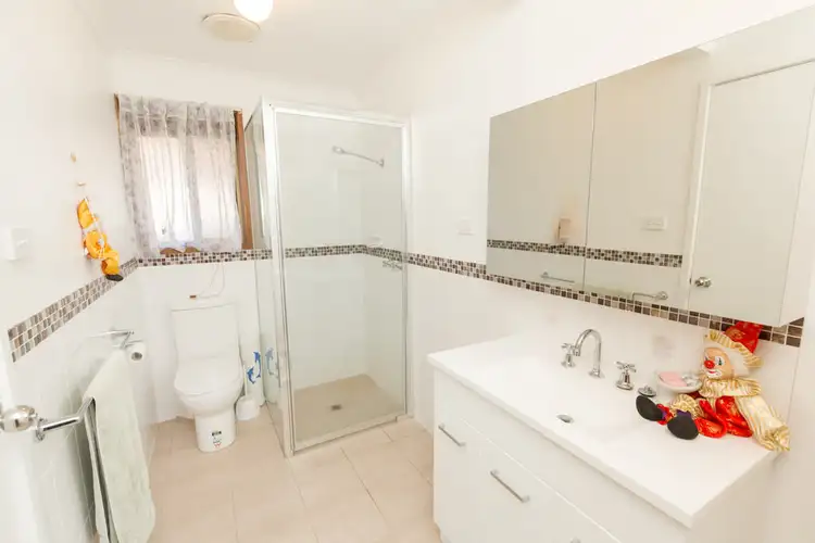 Seventh view of Homely house listing, 5 Pearse Court, Mildura VIC 3500