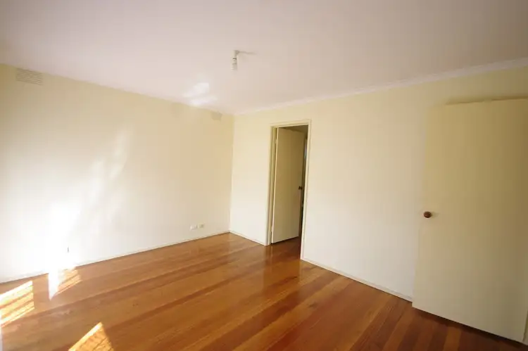Fifth view of Homely house listing, 2 Pickersgill Court, Endeavour Hills VIC 3802