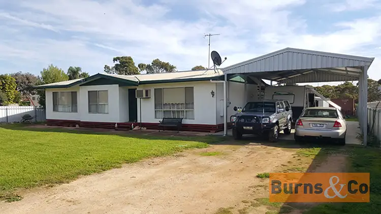 28 Richardson Street, Walpeup VIC 3507