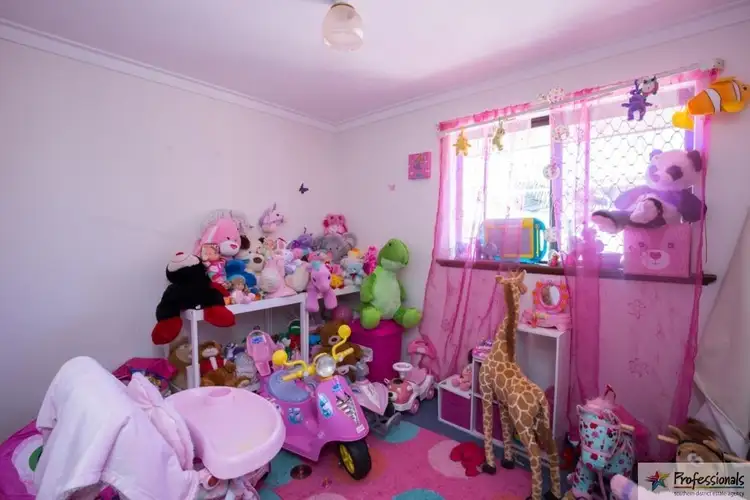 Seventh view of Homely unit listing, 9 Crampton Court, Collie WA 6225