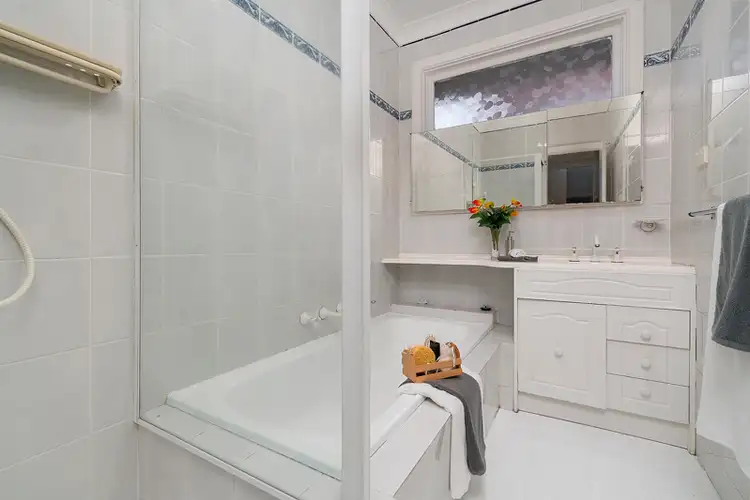 Fifth view of Homely house listing, 2 Warrina Court, Burwood East VIC 3151