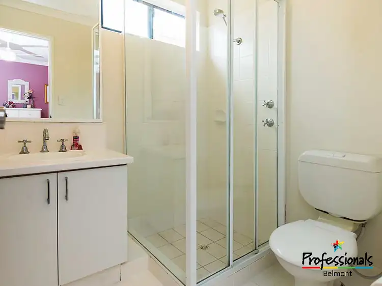 Fifth view of Homely house listing, 3/ 18-20 the crescent, Redcliffe WA 6104