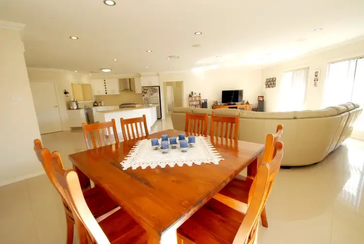 Seventh view of Homely house listing, 27 Gillmartin Drive, Griffith NSW 2680