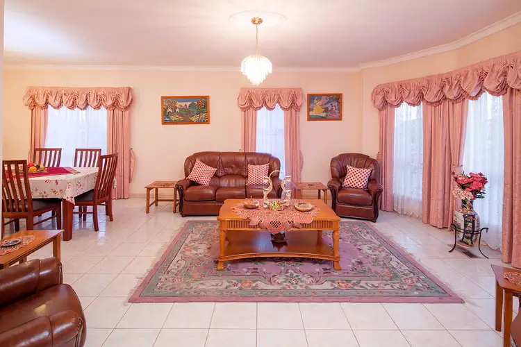 Fifth view of Homely house listing, 19 William Hovell Drive, Endeavour Hills VIC 3802
