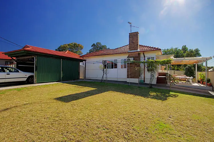 10 Willett St, Yagoona NSW 2199