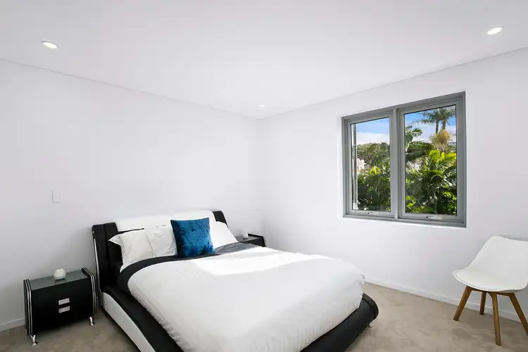 Third view of Homely unit listing, 19/1 Eastbank Avenue, Collaroy NSW 2097