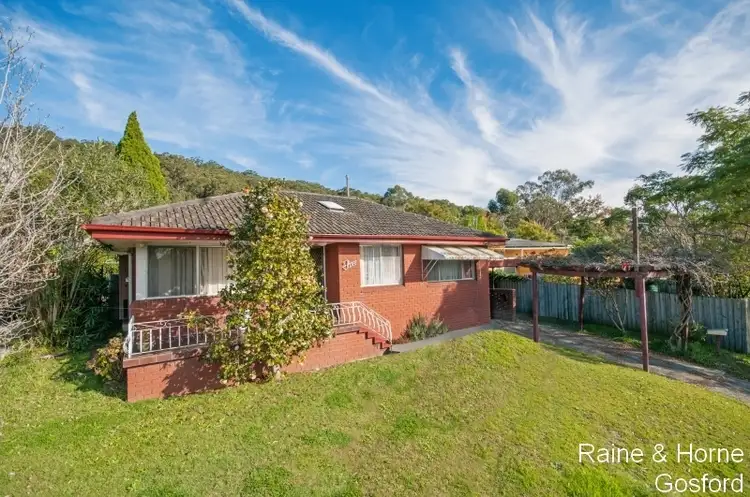 3 Sinclair Street, Gosford NSW 2250