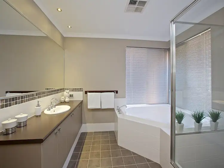 Seventh view of Homely house listing, 8 Brammall Bend, Aveley WA 6069