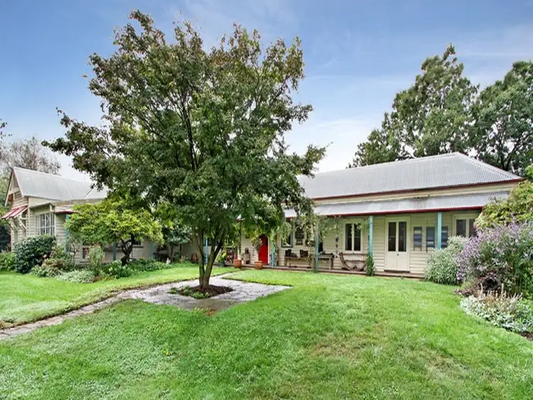 280 Walkers Road, Avoca NSW 2577