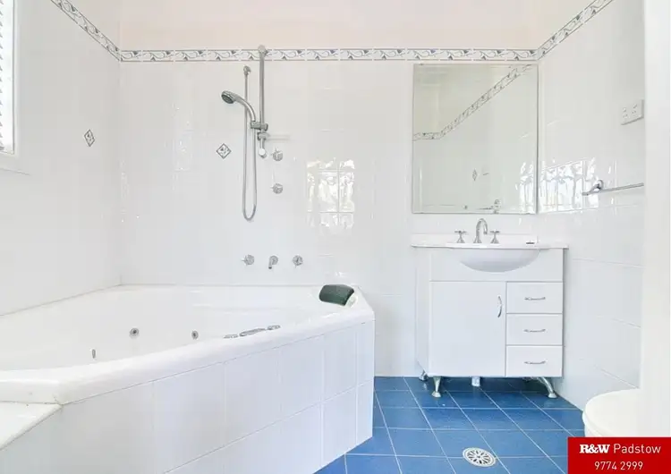 Sixth view of Homely house listing, 4 Robyn Street, Revesby NSW 2212