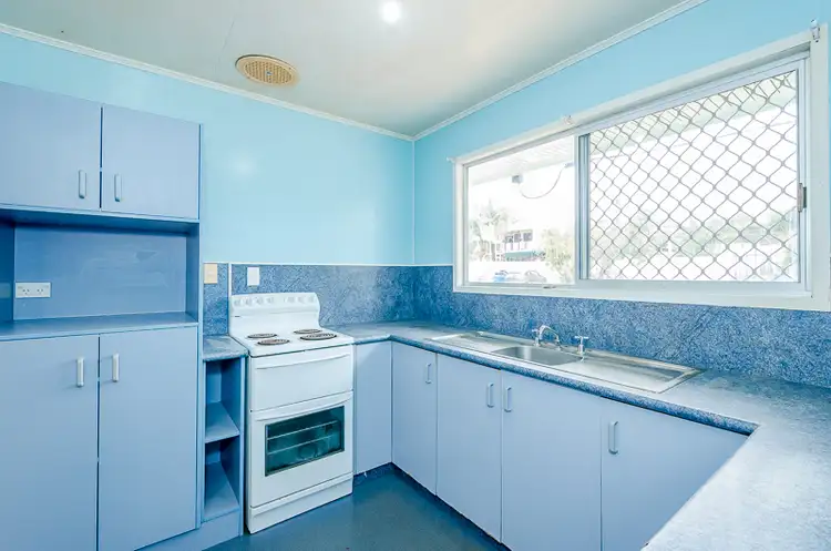Sixth view of Homely house listing, 2 Harlequin Street, Toolooa QLD 4680