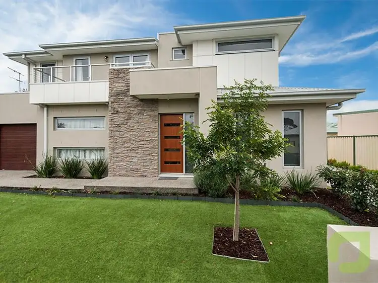 1/14 Saltley Street, South Kingsville VIC 3015