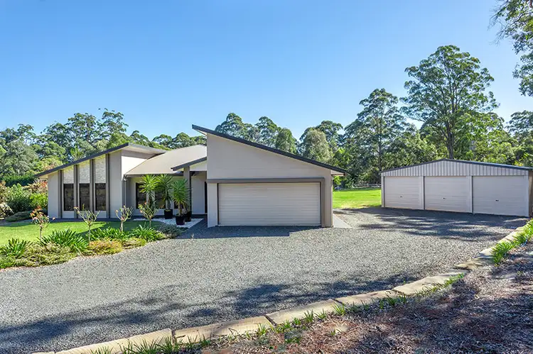 8 Perry Road, Cabarlah QLD 4352