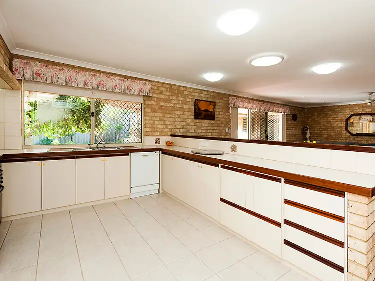 Seventh view of Homely house listing, 2 East Road, Shoalwater WA 6169