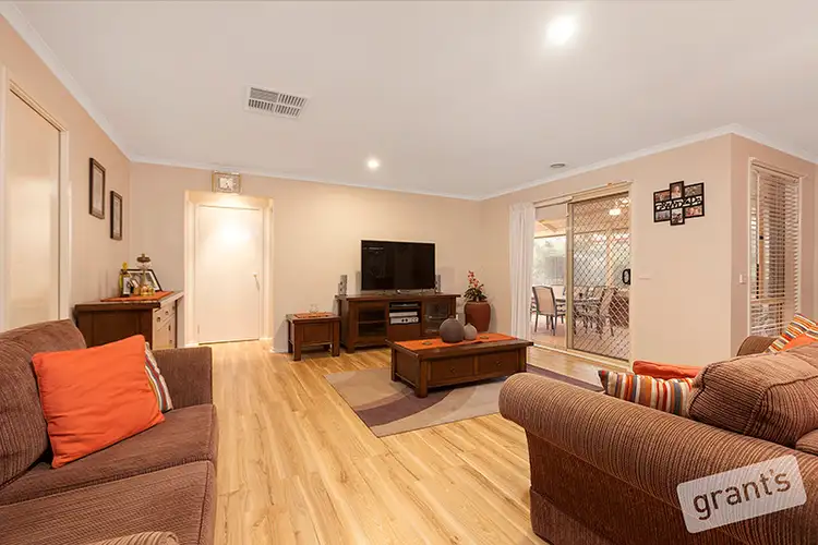 Fifth view of Homely house listing, 7 Yiota Court, Berwick VIC 3806