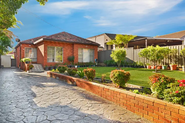 4 Kent Street, Roselands NSW 2196