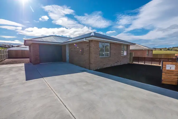 2/19 Dudley Drive, Brighton TAS 7030