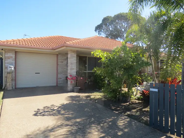 1 Twolyn Street, Urangan QLD 4655