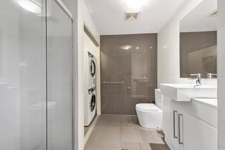 Fifth view of Homely unit listing, 204/148 Victoria Park Road, Kelvin Grove QLD 4059
