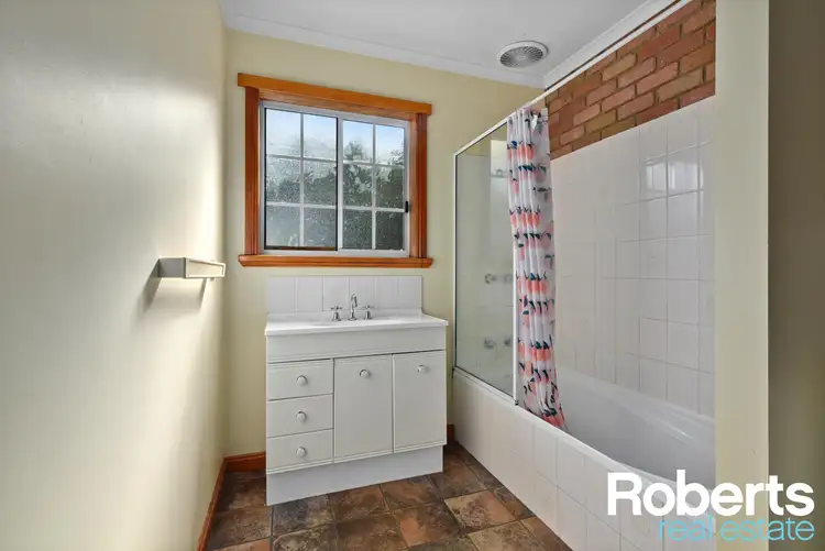Sixth view of Homely unit listing, 3/13-17 Parklands Parade, Newnham TAS 7248