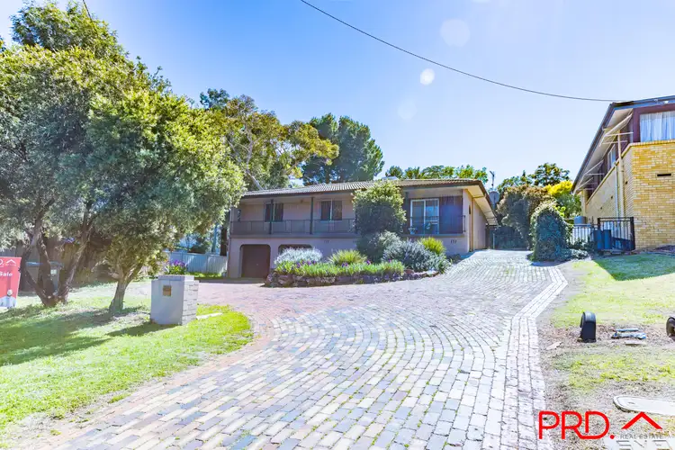 210 Carthage Street, Tamworth NSW 2340