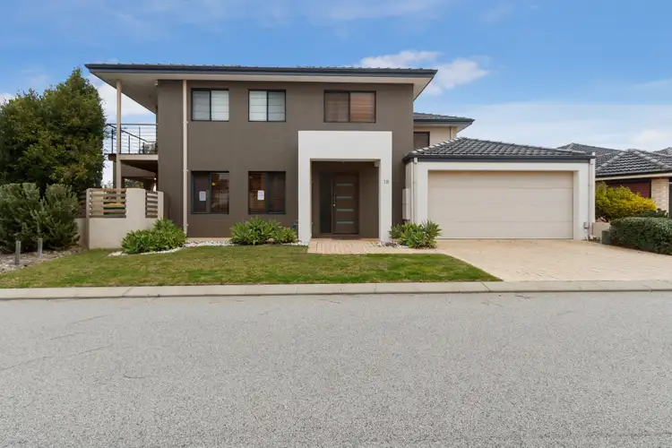 18 Admiralty Road, Canning Vale WA 6155