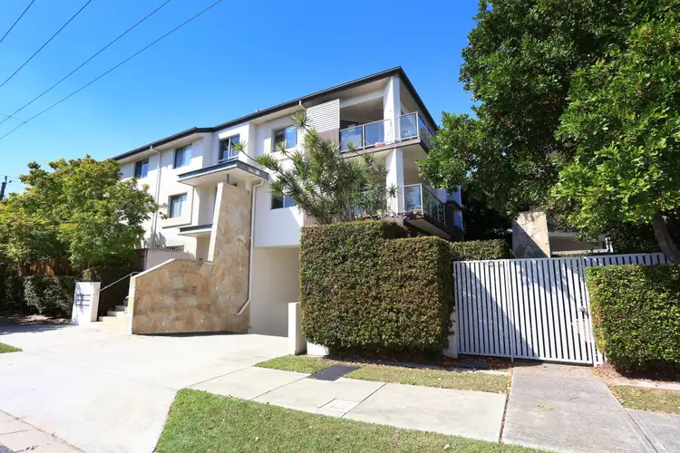 4/21 Middle Street, Labrador QLD 4215