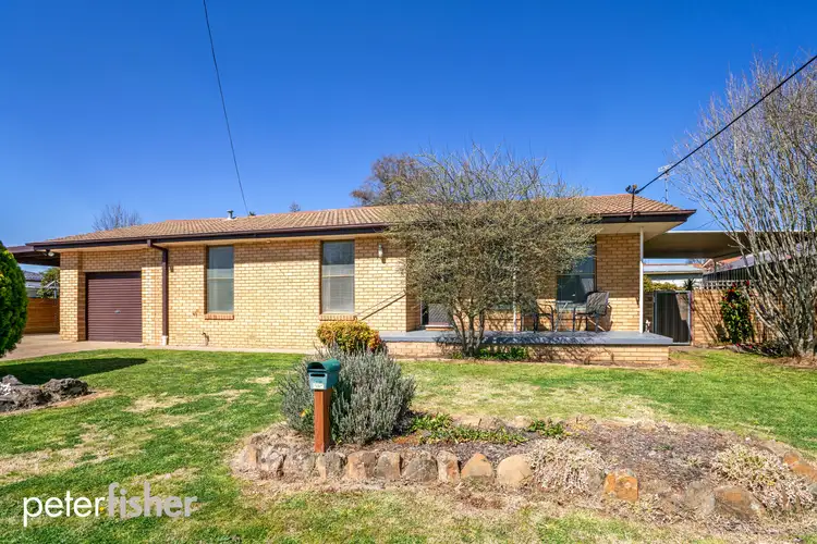 2 Prunus Avenue, Orange NSW 2800